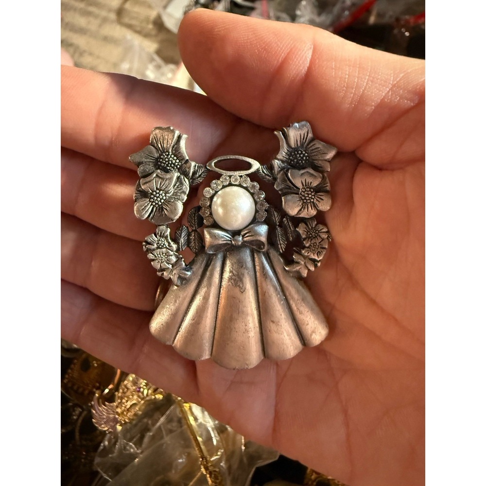 Vintage Signed JANE Angel Brooch Pewter Pearl Rhinestone Dogwood Flower Pin - Picture 2 of 5